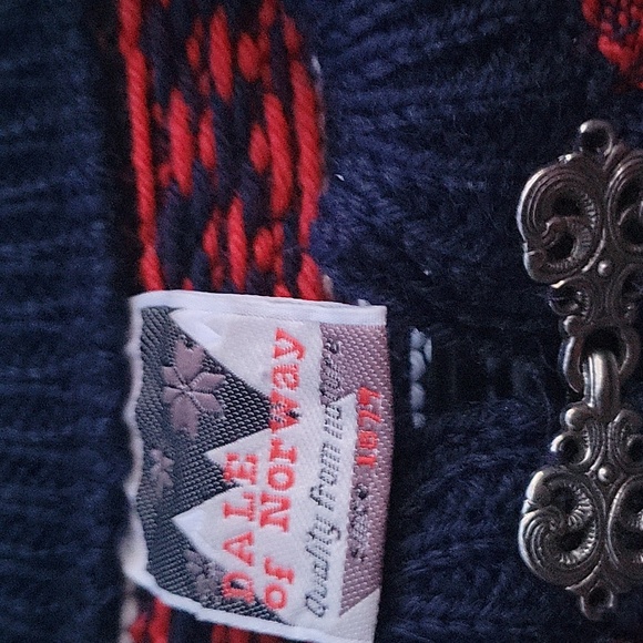 DALE OF NORWAY SWEATER SIZE XL NWOT - Picture 11 of 16